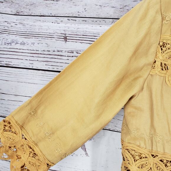Lino U.S.A. Yellow 100%Linen Embroidered Lace Detail Top Size Small - Picture 4 of 12